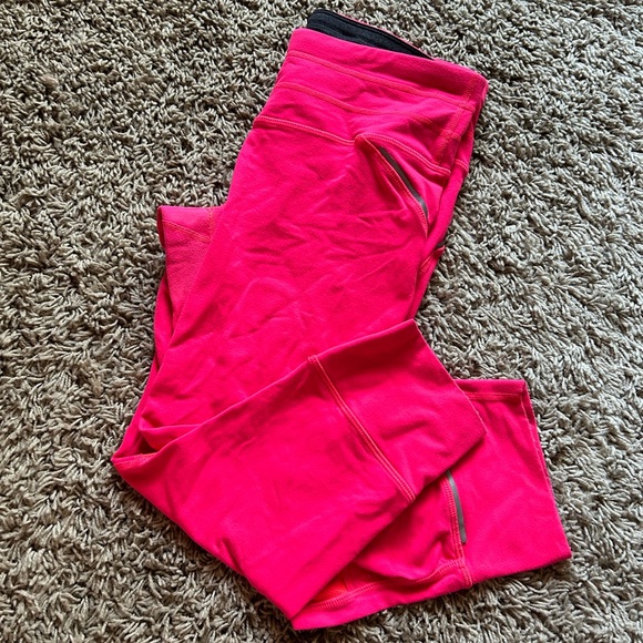 Athleta | Hot Coral Relay Tight Capris - Picture 2 of 9